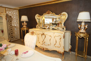 Perla Classic Dining Room Set