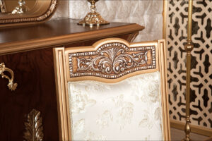 Kapaletti Classic Dining Room Set