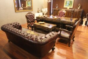 Baroc Classic Office Furniture Set