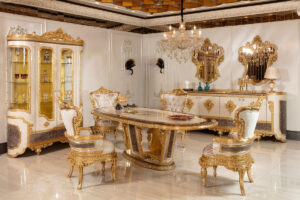 Linda Classic Dining Room Set