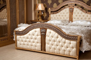 Belinda Classic Bedroom Set