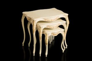 Begonvil Classic Nesting Table Set
