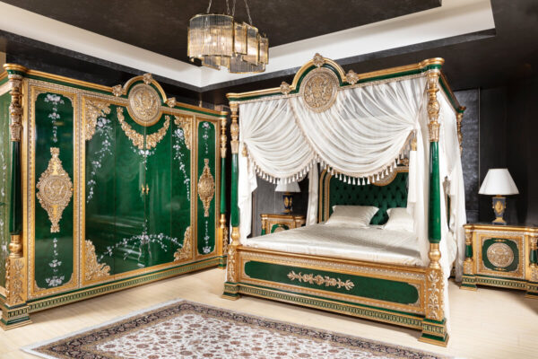 Hunkar Classic Bedroom Set