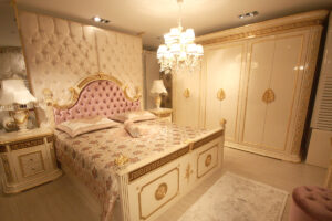 Belinda Classic Bedroom Set