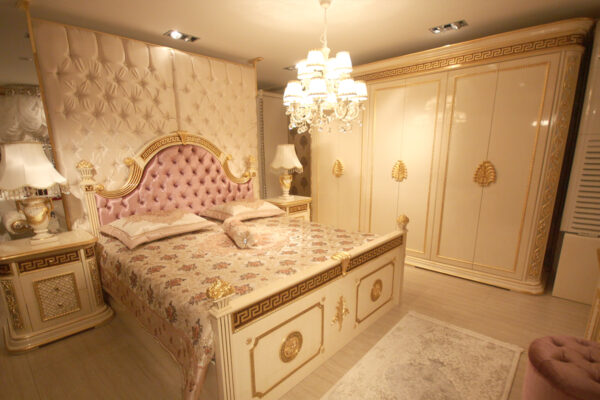Belinda Classic Bedroom Set